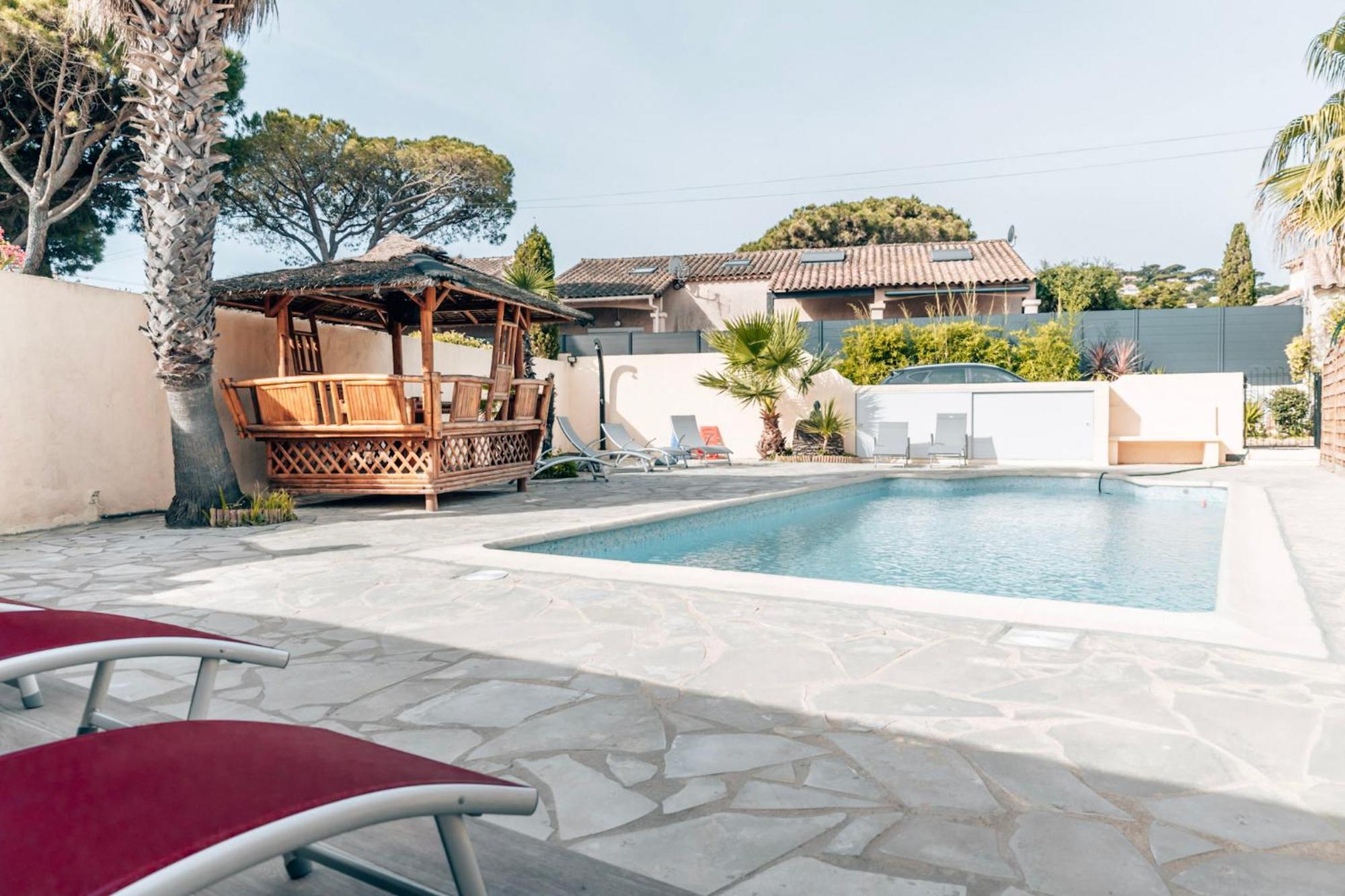 Reve D'Azur, Mazet En Bord De Mer, Parking, Piscine Partagee, Terrasse Bbq & Draps Inclus La Nartelle, 1 Salon, 1 Chambre, 1 Cuisine , 1 Sdb Sainte-Maxime Extérieur photo