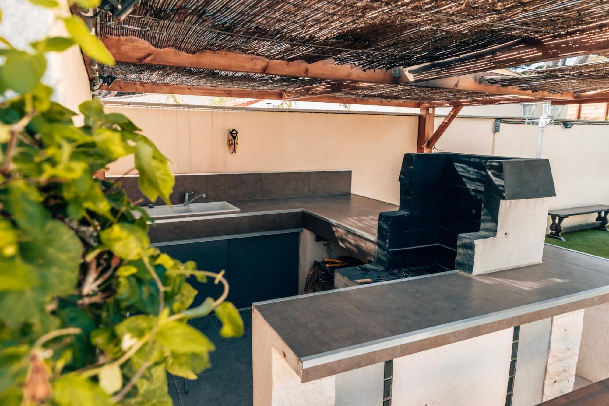 Reve D'Azur, Mazet En Bord De Mer, Parking, Piscine Partagee, Terrasse Bbq & Draps Inclus La Nartelle, 1 Salon, 1 Chambre, 1 Cuisine , 1 Sdb Sainte-Maxime Extérieur photo
